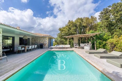 /international/fr/porto-vecchio-corsica-310100605941/