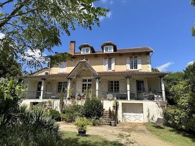 /international/fr/montguyon-charente-310098894554/