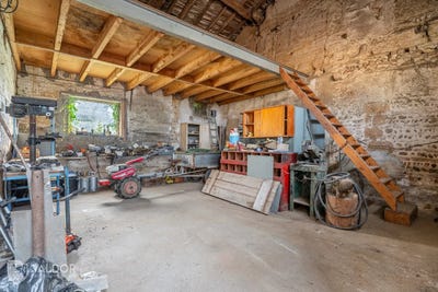 /international/fr/miserieux-lorraine-310100734809/