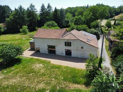 /international/fr/ecuras-charente-310105774722/