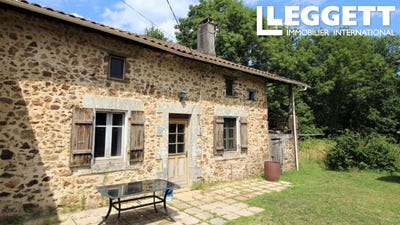 /international/fr/rochechouart-limousin-310105205638/