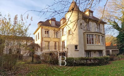 /international/fr/poigny-la-foret-ile-de-france-310105763186/