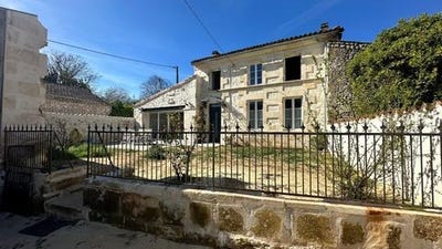 /international/fr/gemozac-charente-310106996512/