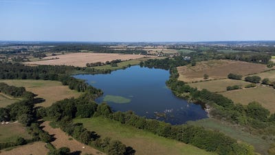 /international/fr/saint-jeanvrin-centre-val-de-loire-310109022884/