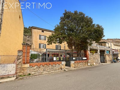 /international/fr/roquebrun-languedoc-roussillon-310106019991/