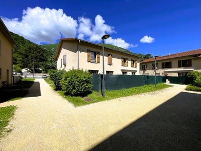 /international/fr/veurey-voroize-rhone-310108926588/?lang=th