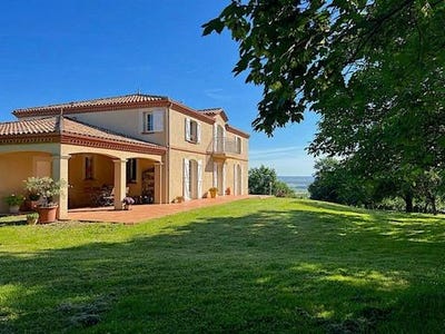 /international/fr/auvillar-midi-pyrenees-310108404945/