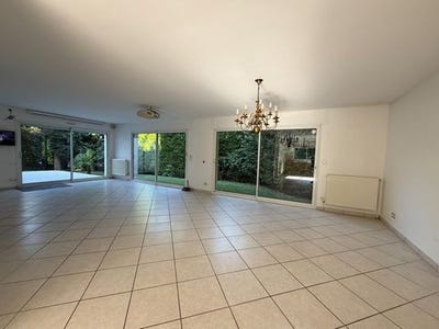 /international/fr/bois-guillaume-upper-normandy-310100877657/