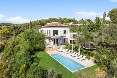 /international/fr/le-cannet-alpes-maritimes-france-le-cannet-provence-alpes-cote-d-azur-310120034832/