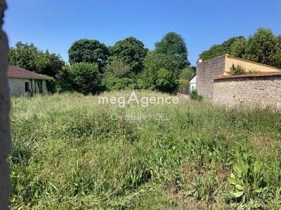 /international/fr/lucon-pays-de-la-loire-310099625014/?lang=zh-tw