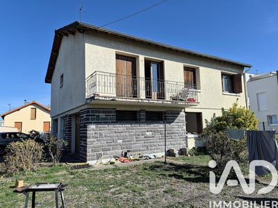 /international/fr/clermont-ferrand-auvergne-310107291237/