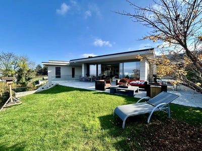 /international/fr/evian-les-bains-rhone-310106382604/