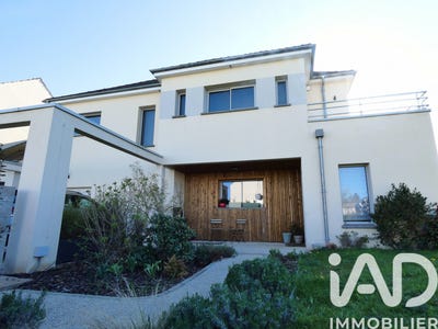 /international/fr/sonchamp-ile-de-france-310107244941/