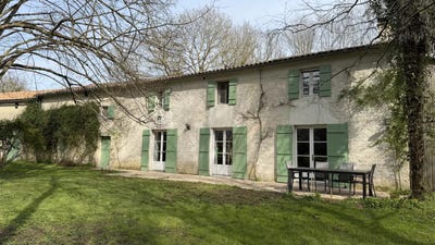 /international/fr/saint-julien-de-l-escap-charente-310106238214/