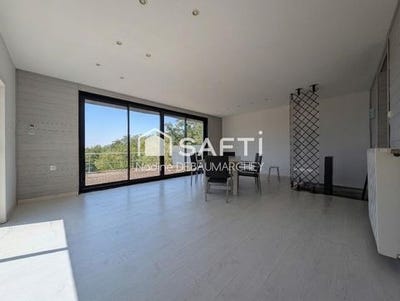 /international/fr/perrigny-sur-loire-burgundy-310109949594/