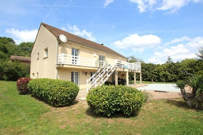 /international/fr/saint-gengoux-le-national-burgundy-310109097899/