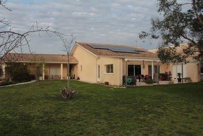 /international/fr/saint-ciers-sur-gironde-aquitaine-120098198834/