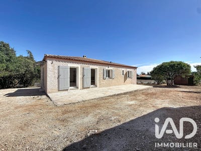 /international/fr/mejannes-le-clap-languedoc-roussillon-310110185291/