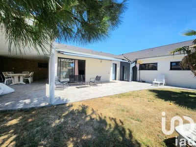 /international/fr/naintre-charente-310100717120/