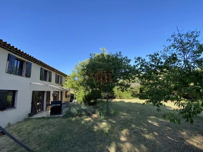 /international/fr/chateauneuf-le-rouge-provence-alpes-cote-d-azur-310100792663/