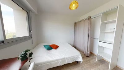 /international/fr/avenue-marcel-cachin-venissieux-rhone-310106823229/