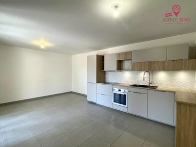 /international/fr/lyon-8eme-rhone-310108994556/