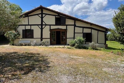 /international/fr/sort-en-chalosse-aquitaine-310099630581/