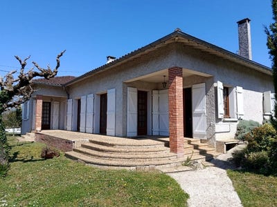 /international/fr/monclar-de-quercy-midi-pyrenees-310107579448/