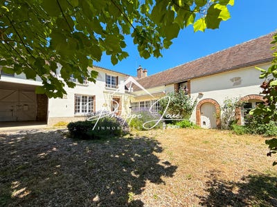 /international/fr/champigny-burgundy-310100087631/