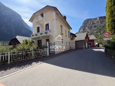 /international/fr/la-tour-en-maurienne-savoie-310108529919/?lang=id