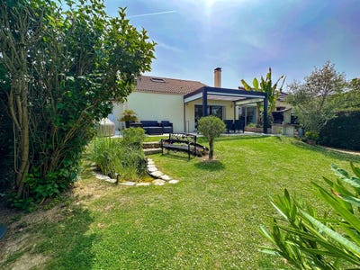 /international/fr/les-clayes-sous-bois-ile-de-france-310100278598/?lang=zh-tw