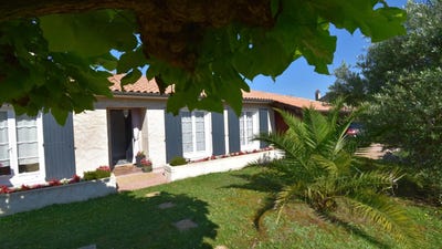 /international/fr/la-couronne-charente-310100360541/