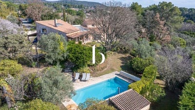 /international/fr/goudargues-languedoc-roussillon-310105062088/