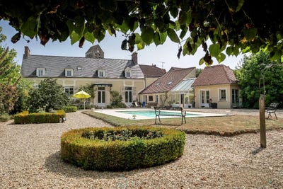 /international/fr/bouray-sur-juine-ile-de-france-120096667621/