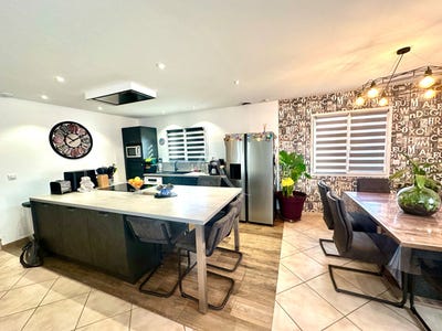 /international/fr/meze-midi-pyrenees-310105248807/