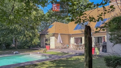 /international/fr/lamorlaye-picardie-310108777080/?lang=it