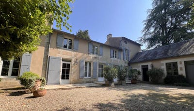 /international/fr/poitiers-charente-310108864950/