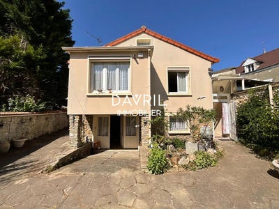 /international/fr/chanteloup-les-vignes-la-basse-normandie-310119574616/