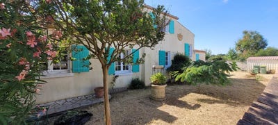 /international/fr/la-bree-les-bains-charente-120094416847/