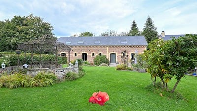 /international/fr/fontenay-pays-de-la-loire-310105534501/