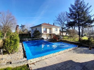 /international/fr/coutras-aquitaine-120097552268/