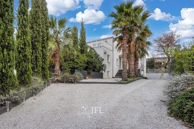 /international/fr/saint-jean-midi-pyrenees-310104936390/