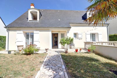 /international/fr/blois-centre-val-de-loire-310101154637/?lang=en