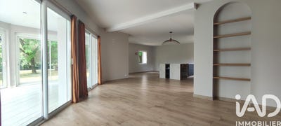 /international/fr/cherveux-charente-310108557944/?lang=pt