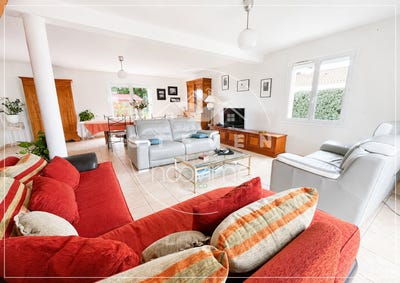 /international/fr/la-plaine-sur-mer-pays-de-la-loire-310107941943/