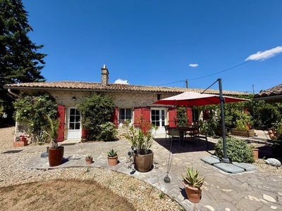 /international/fr/saint-coutant-charente-310101384366/?lang=en