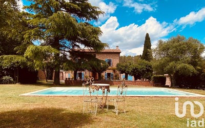 /international/fr/le-cannet-des-maures-provence-alpes-cote-d-azur-310100989211/