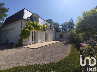 /international/fr/chinon-centre-val-de-loire-310101017751/?lang=zh-tw