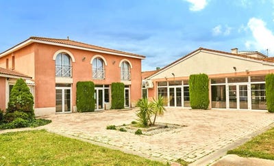/international/fr/salleles-d-aude-languedoc-roussillon-310106139972/