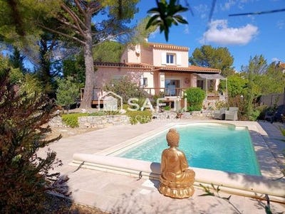 /international/fr/ouveillan-languedoc-roussillon-310106779528/